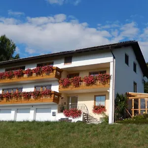Hirtreiter Apartment